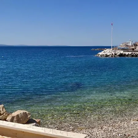 Salt - 10 People, Heated Pool, Trogir, Near & Split Airport Villa *