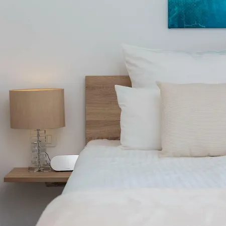 빌라 Salt - 10 People, Heated Pool, Trogir, Near & Split Airport