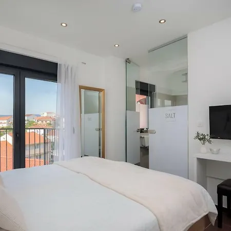 빌라 Salt - 10 People, Heated Pool, Trogir, Near & Split Airport 트로기르