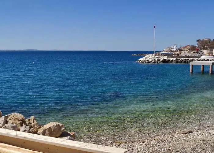 Salt - 10 People, Heated Pool, Trogir, Near & Split Airport Villa *