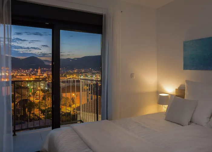 Villa Salt - 10 People, Heated Pool, Trogir, Near & Split Airport Trogir