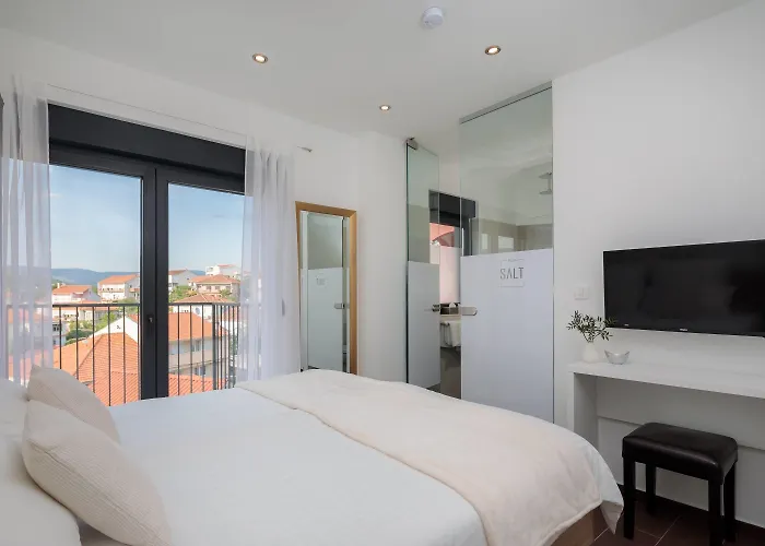 Villa Salt - 10 People, Heated Pool, Trogir, Near & Split Airport Trogir