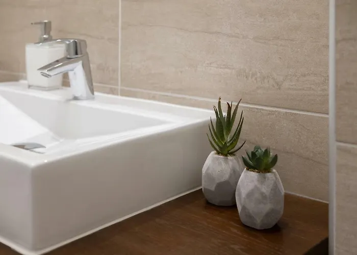 Villa Salt - 10 People, Heated Pool, Trogir, Near & Split Airport *